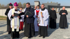 JAROSŁAW: Poświęcenie nowego cmentarza Radio FARA