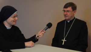 Przy radiowym stole – Bp Krzysztof Chudzio Radio FARA