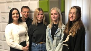 Radiowe forum młodych: Wojna i pokój oczami młodych Radio FARA