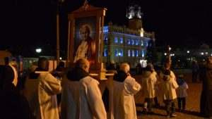 JAROSŁAW: „Marsz Światła” ulicami miasta Radio FARA