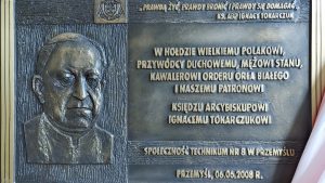 Rozmowa dnia: Rocznica nadania imienia abpa Ignacego Tokarczuka Technikum nr 8 w Przemyślu Radio FARA