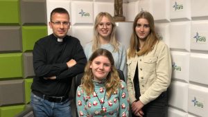 Radiowe forum młodych: Czy młodzi znają Biblię? Radio FARA